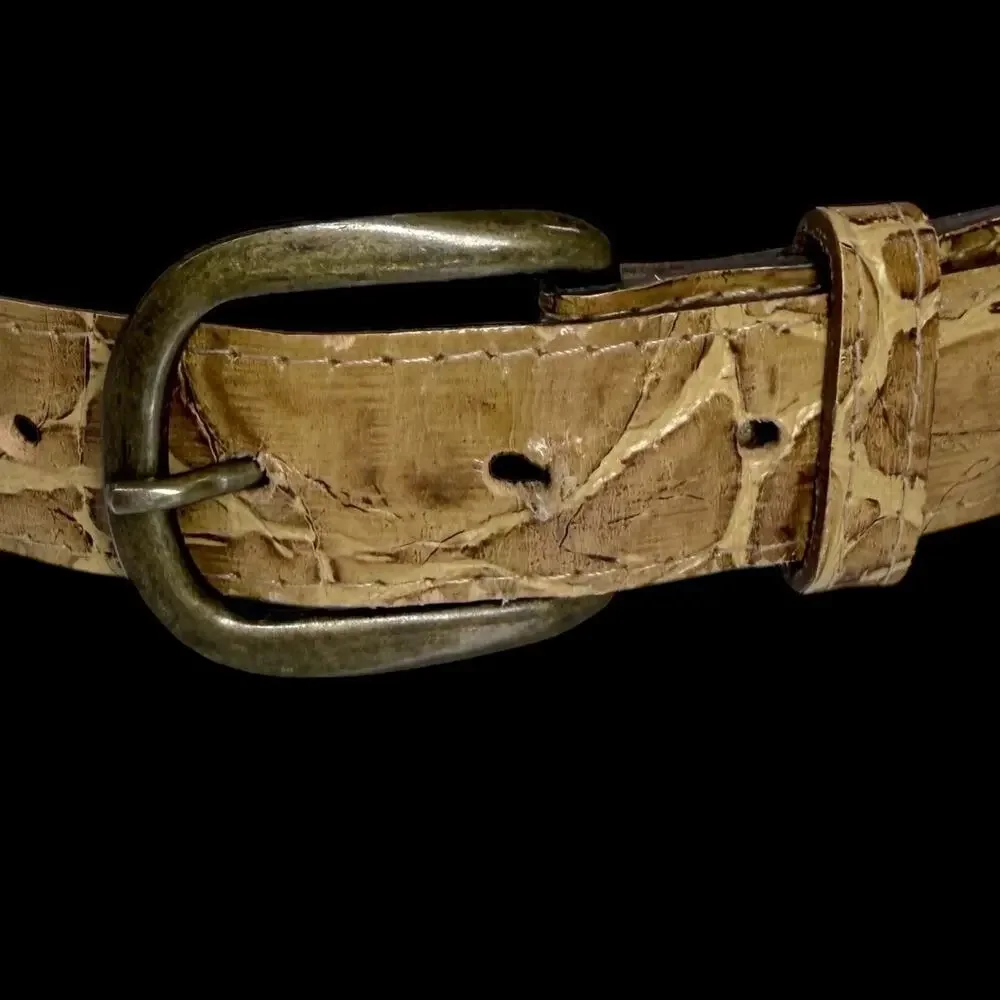 Womens Textured Tan Belt Sz Medium Brass Plate Buckle Faux Leather